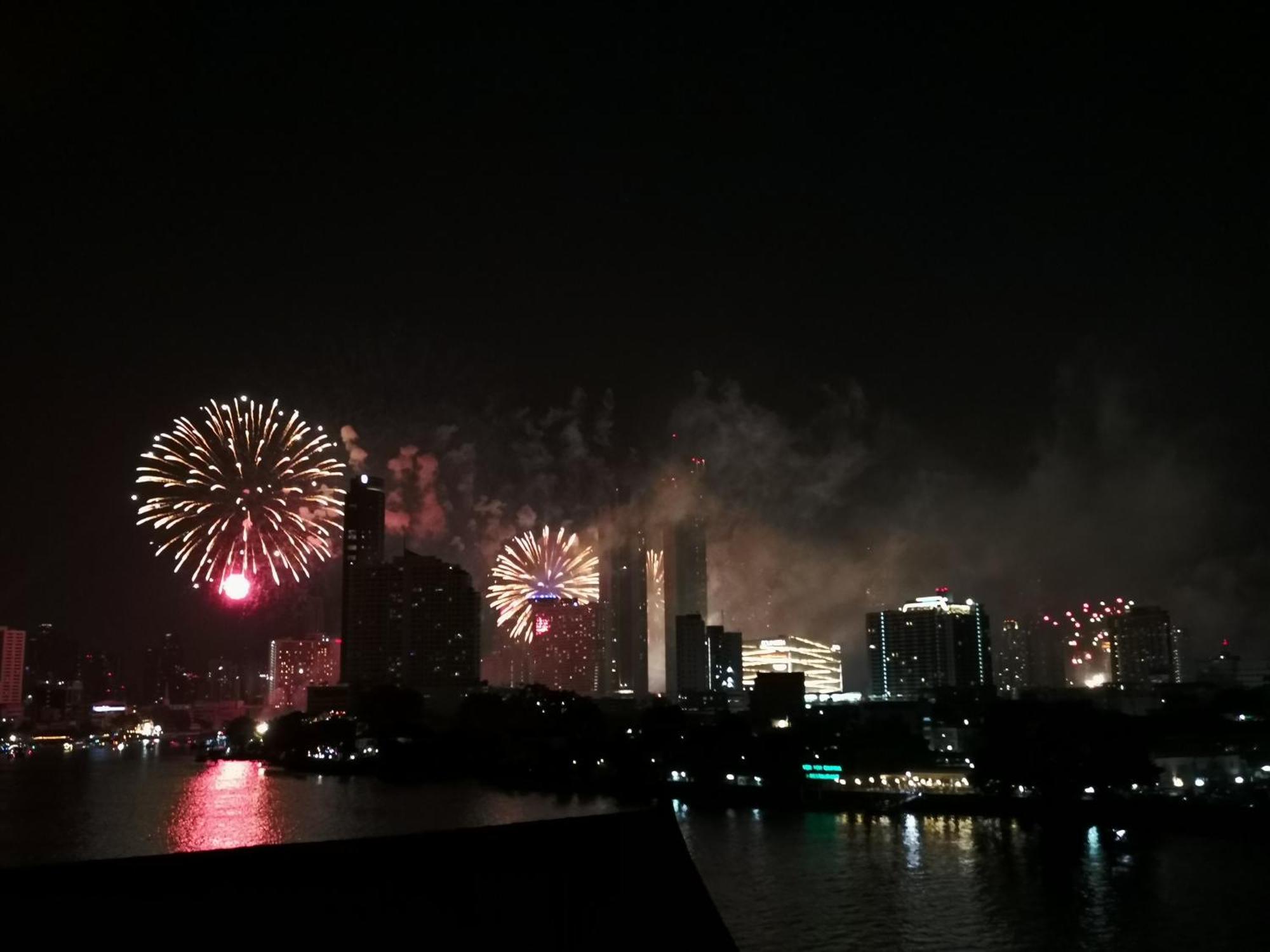 Pier 808 Hostel بانكوك المظهر الخارجي الصورة